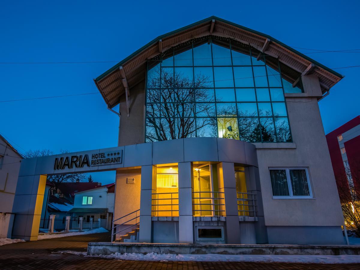 Hotel Maria Rădăuţi Buitenkant foto