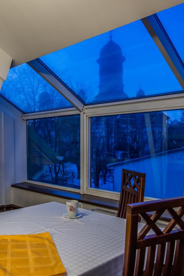 Hotel Maria Rădăuţi Buitenkant foto